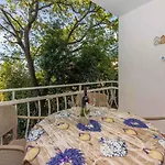 In 45072 Selce